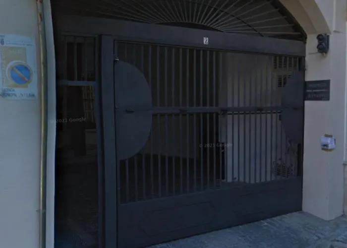 Sherryflat Caballeros - Parking Apartment *